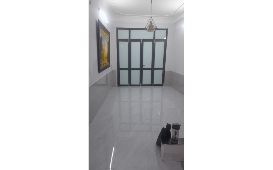 Cho thuê nhà trong ngõ Vĩnh Hưng, Hoàng Mai 28m2, 4 tầng, 2 ngủ, 2 WC, giá chỉ 8.5 Triệu